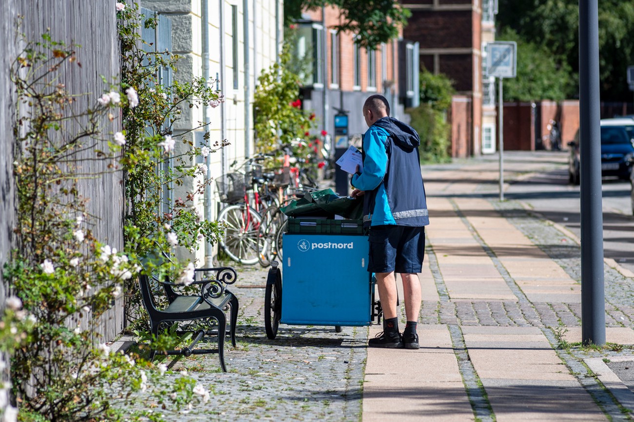 Postnord slutar med brev i Danmark: "Gör ont"