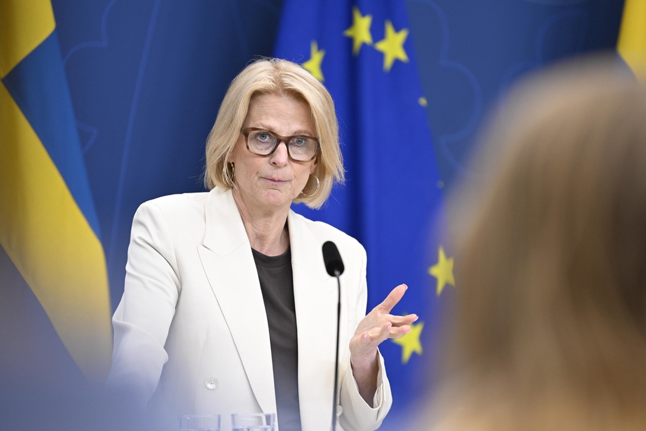 Regeringen räknar med högre arbetslöshet