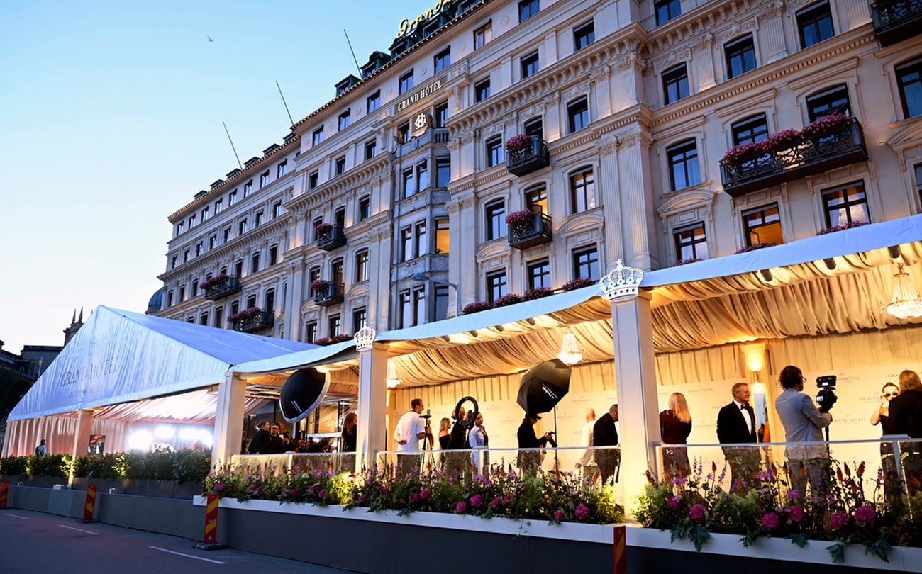 Okänd gäst har bokat hela Grand Hôtel