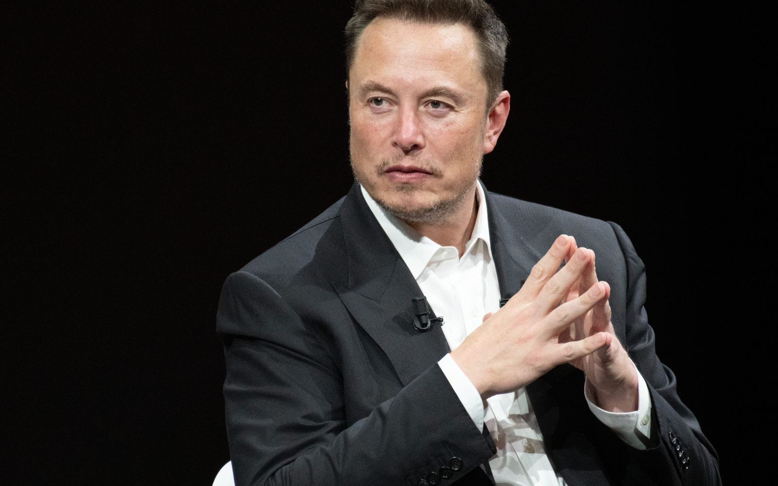 Tesla dementerar uppgifter om vd-byte – ”absolut falskt”