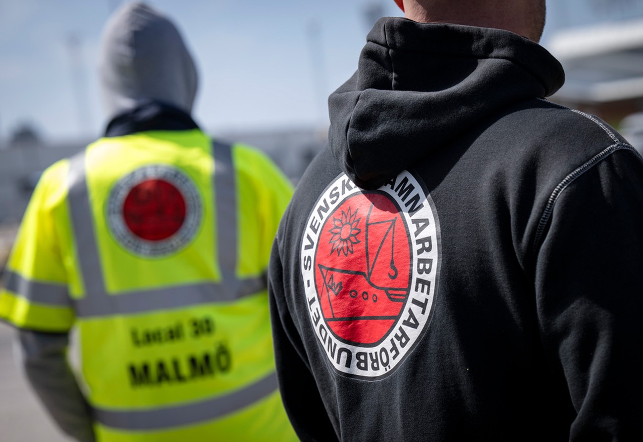 Sveriges Hamnar stämmer Hamnarbetarförbundet