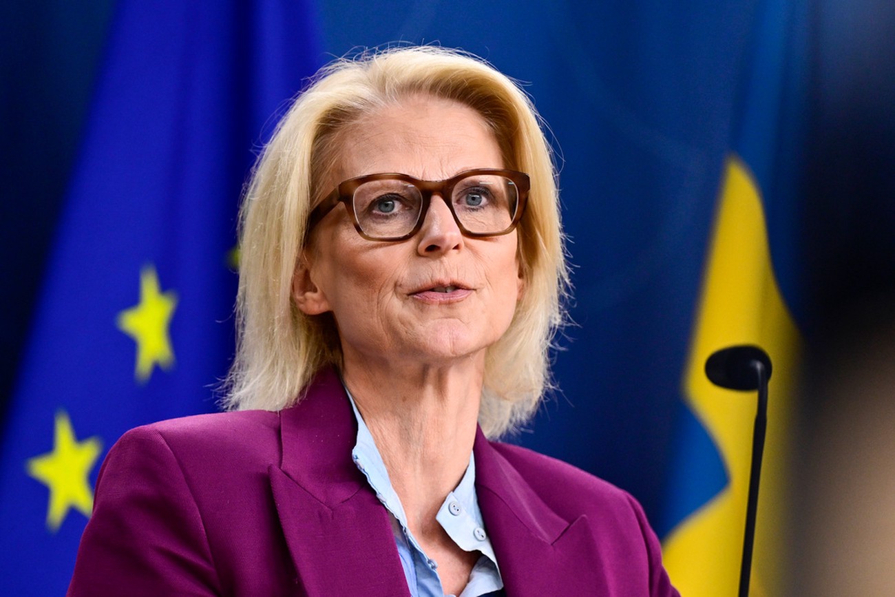 Regeringen kapar prognos för tillväxten