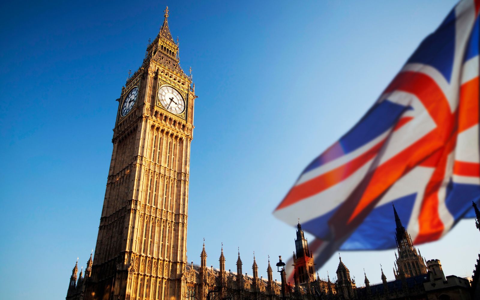 Storbritannien kan ta bort gröna avgifter på el – gör det billigare med värmepumpar