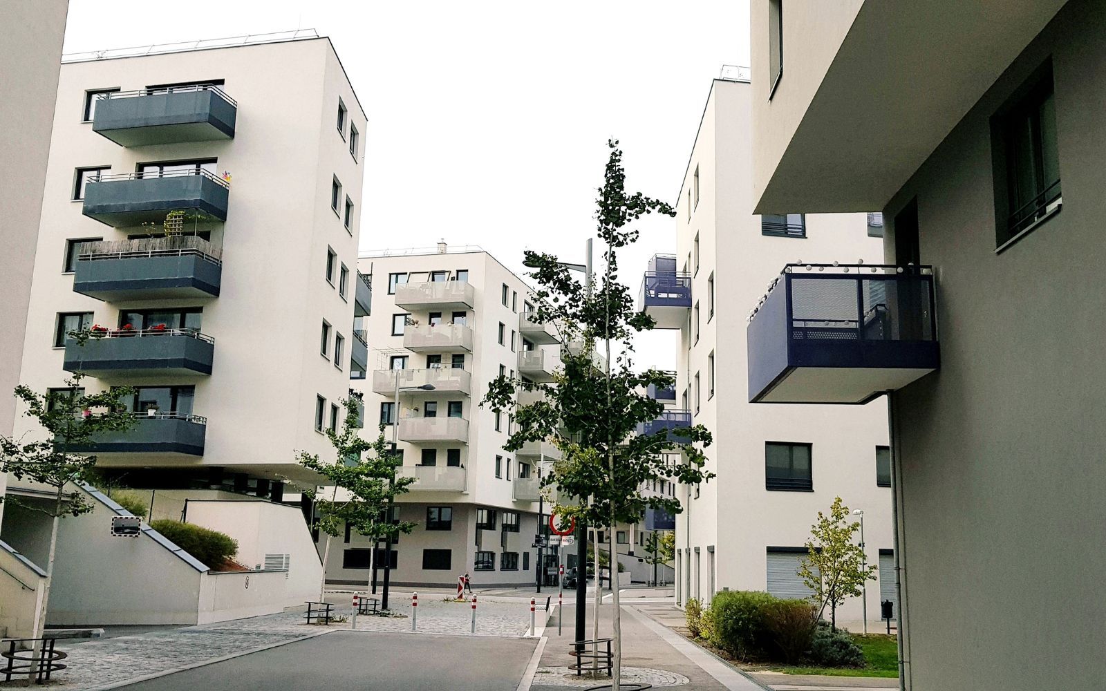 Allt fler otrygga i sitt bostadsområde – ändå vill få flytta