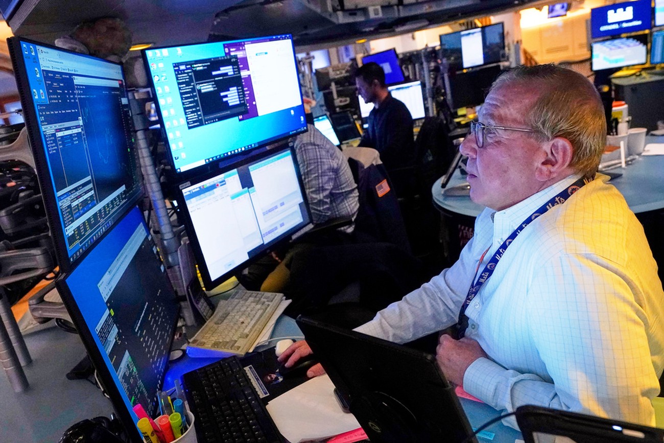 Wall Street svängde upp