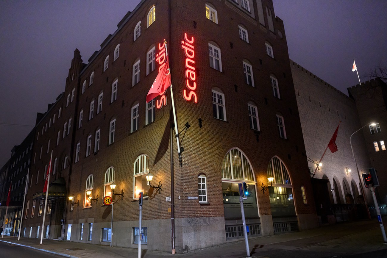 Scandic-vd försvarar beslut om betalfrukost