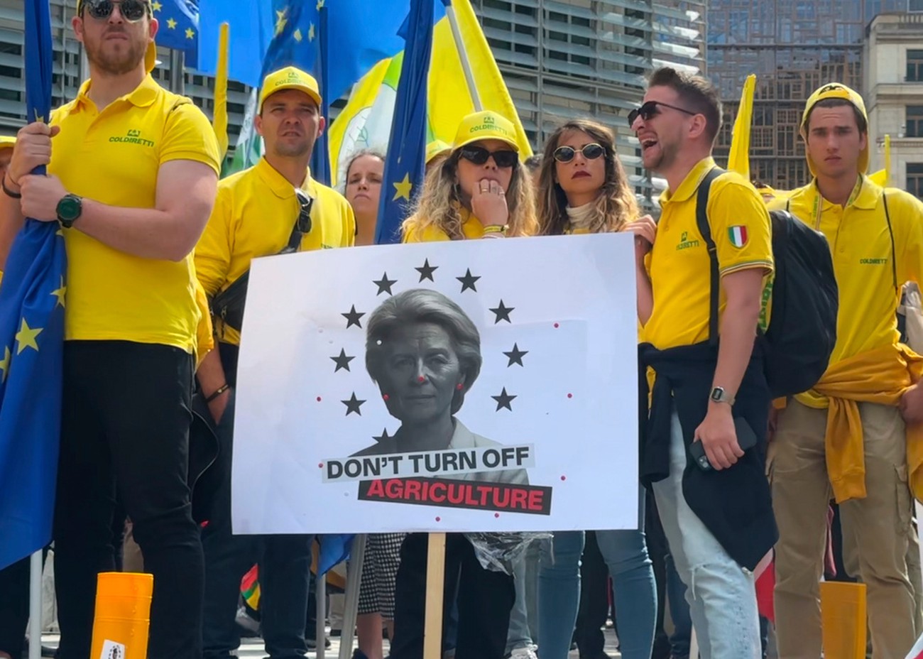 Alla arga på EU-budget – ”ett monster”