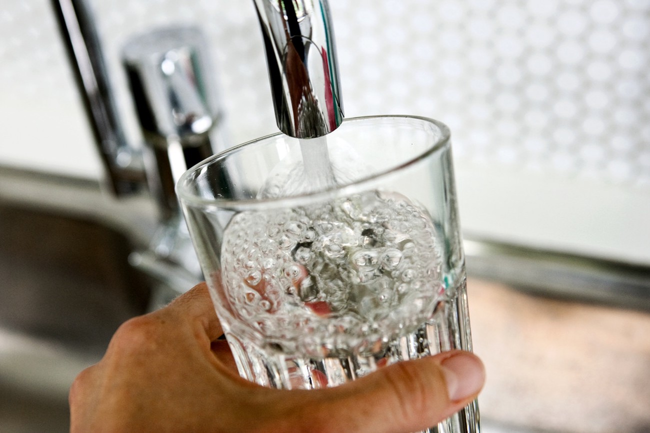 Kunder tar smäll för PFAS-rening av dricksvatten
