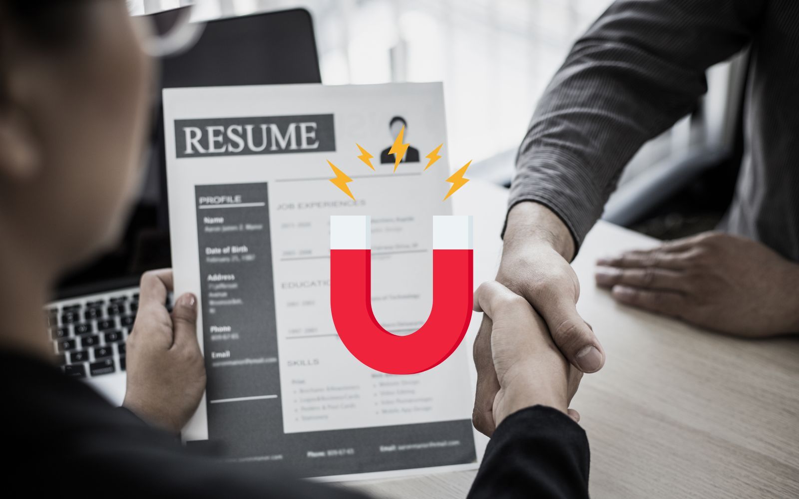 Så blir ditt CV en magnet för möjligheter – experten avslöjar knepet