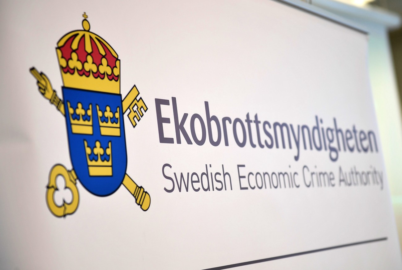 Familjeband mellan gripna för grova insiderbrott