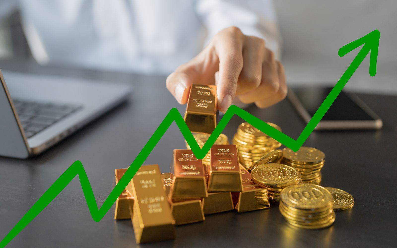 Guldpriset rusar - expertens tips för dig som vill investera i ädelmetallen