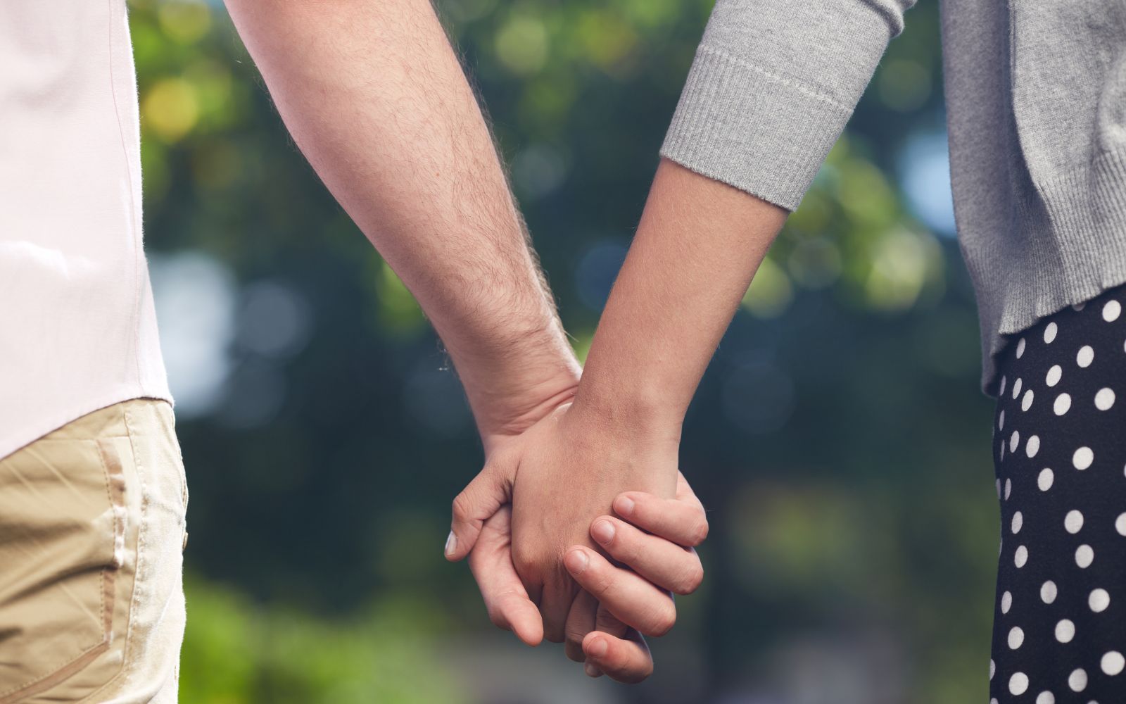Harvard-psykologen avslöjar: 10 samtalsämnen som bygger förtroende i relationer