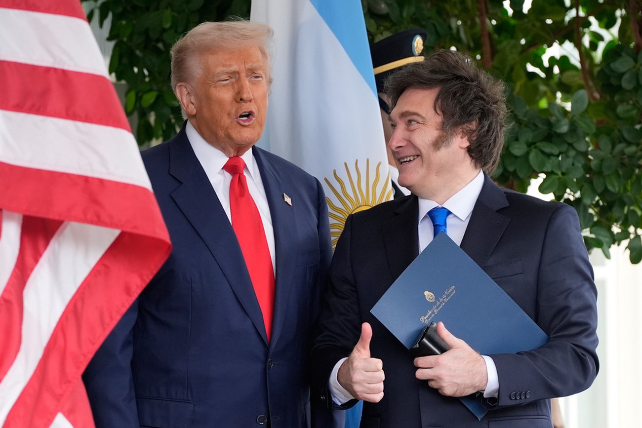 Trump: Kapar Argentinastöd om Milei förlorar