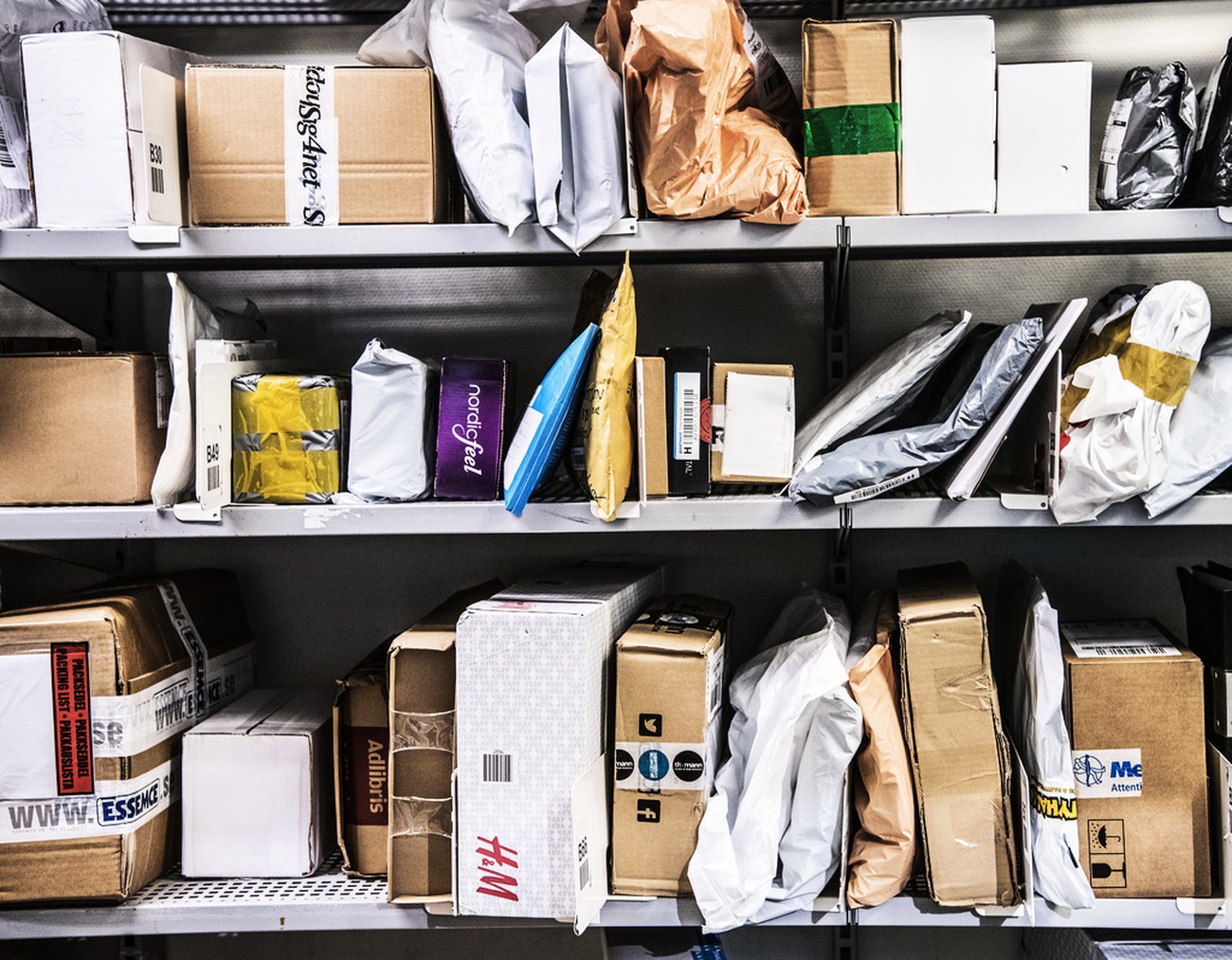Postnord återupptar paketförsändelser till USA