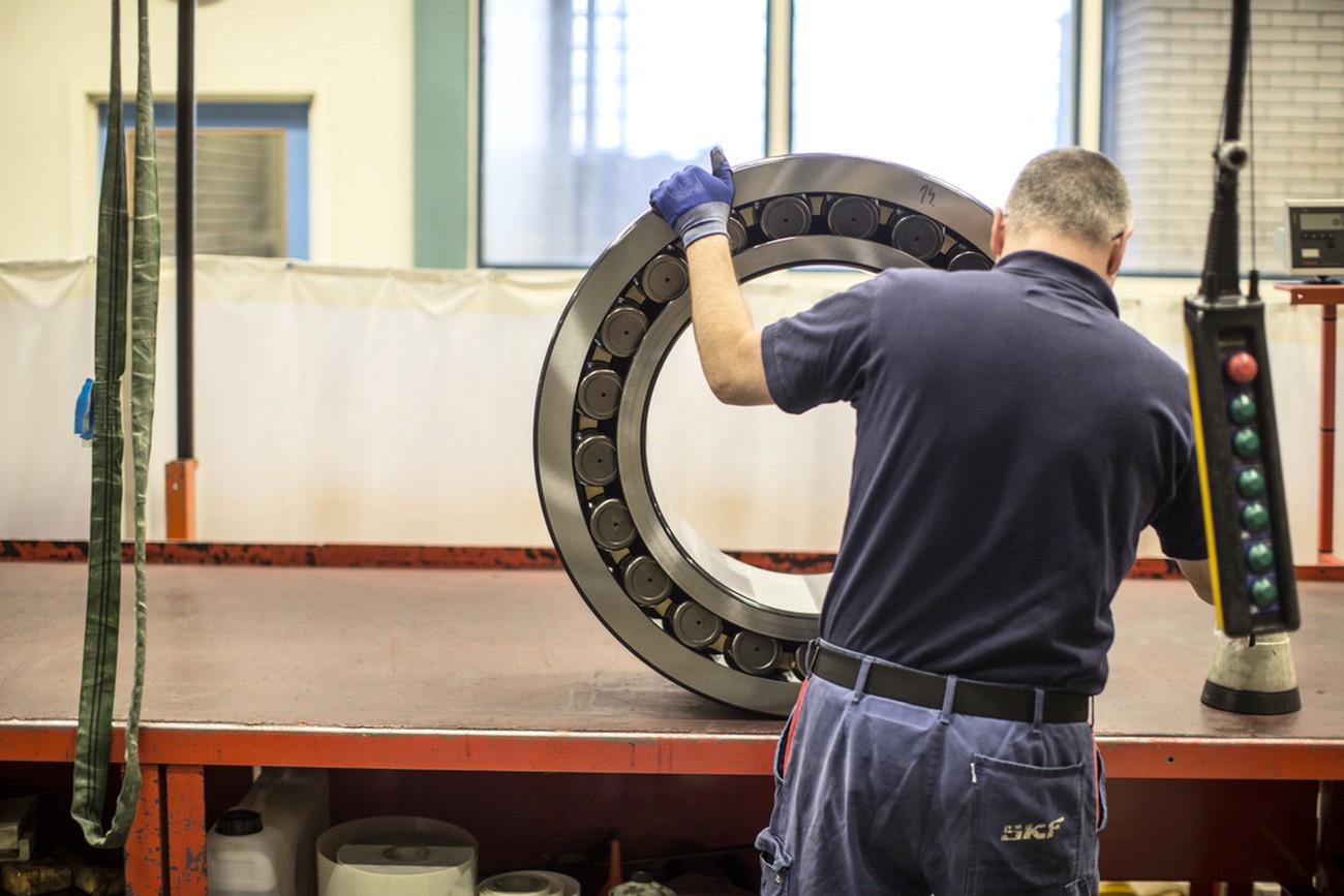 SKF:s omsättning i linje med förväntan