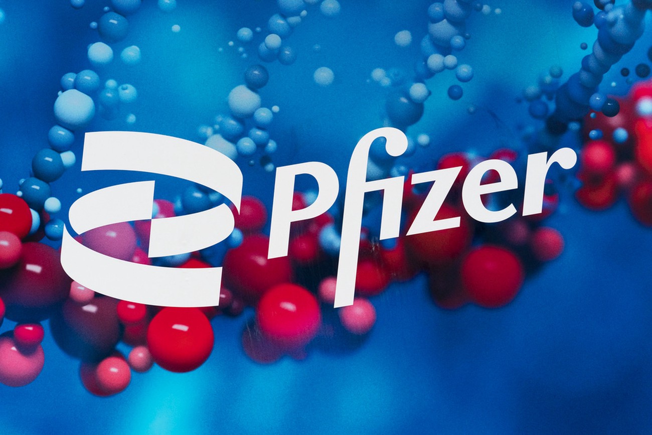 Pfizer höjer prognosen