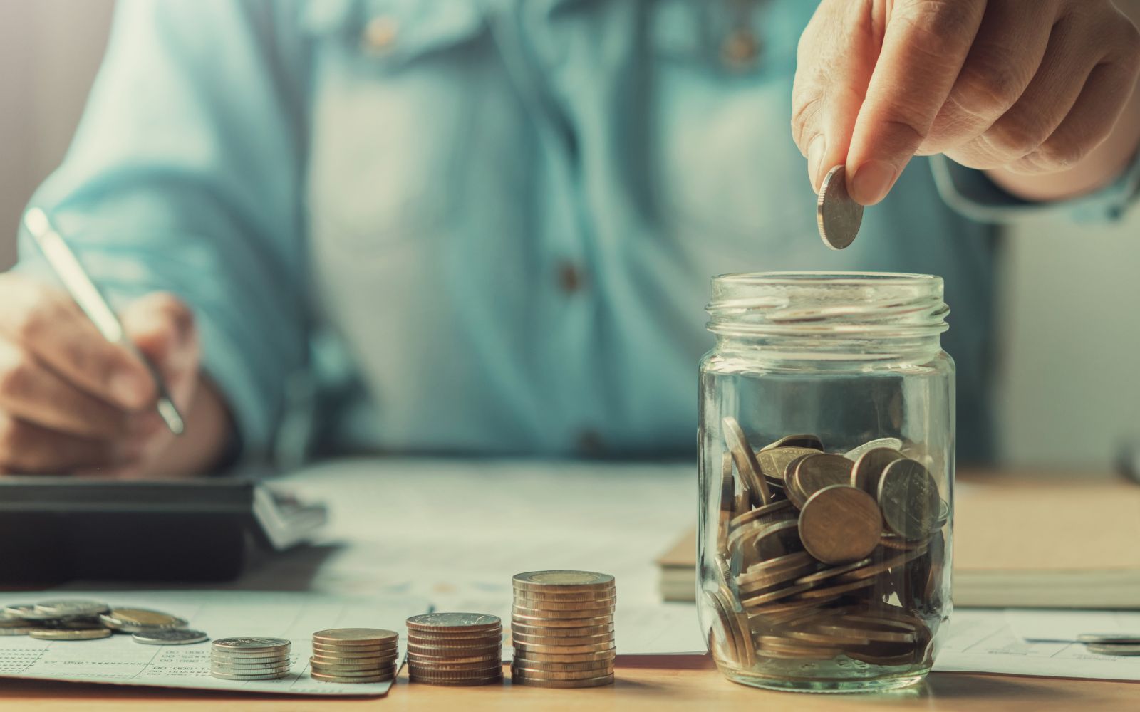 Expertens fyra enkla knep – så sparar du tusentals kronor på elen i vinter