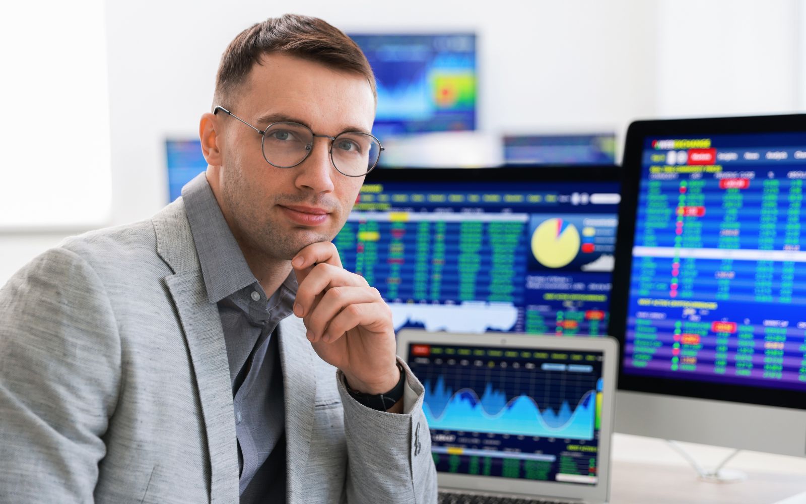 16 skarpa aktietips – inför årets sista månad