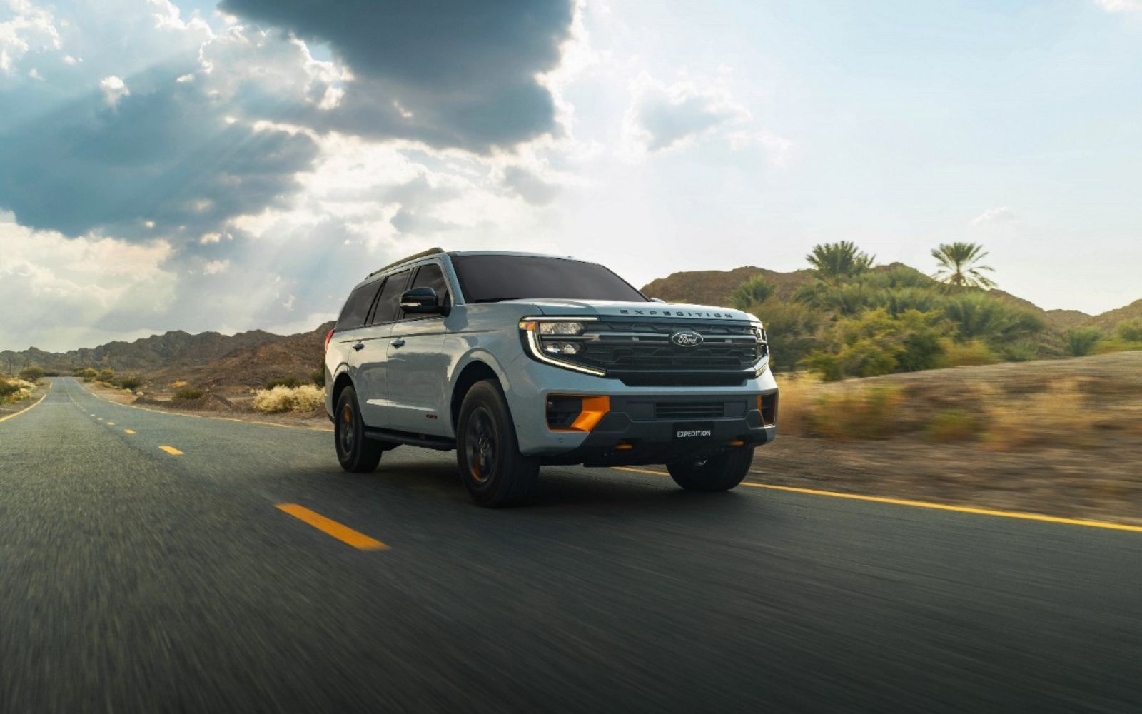 Fordonsjätten i samarbete med Amazon – begagnade bilar kan köpas online