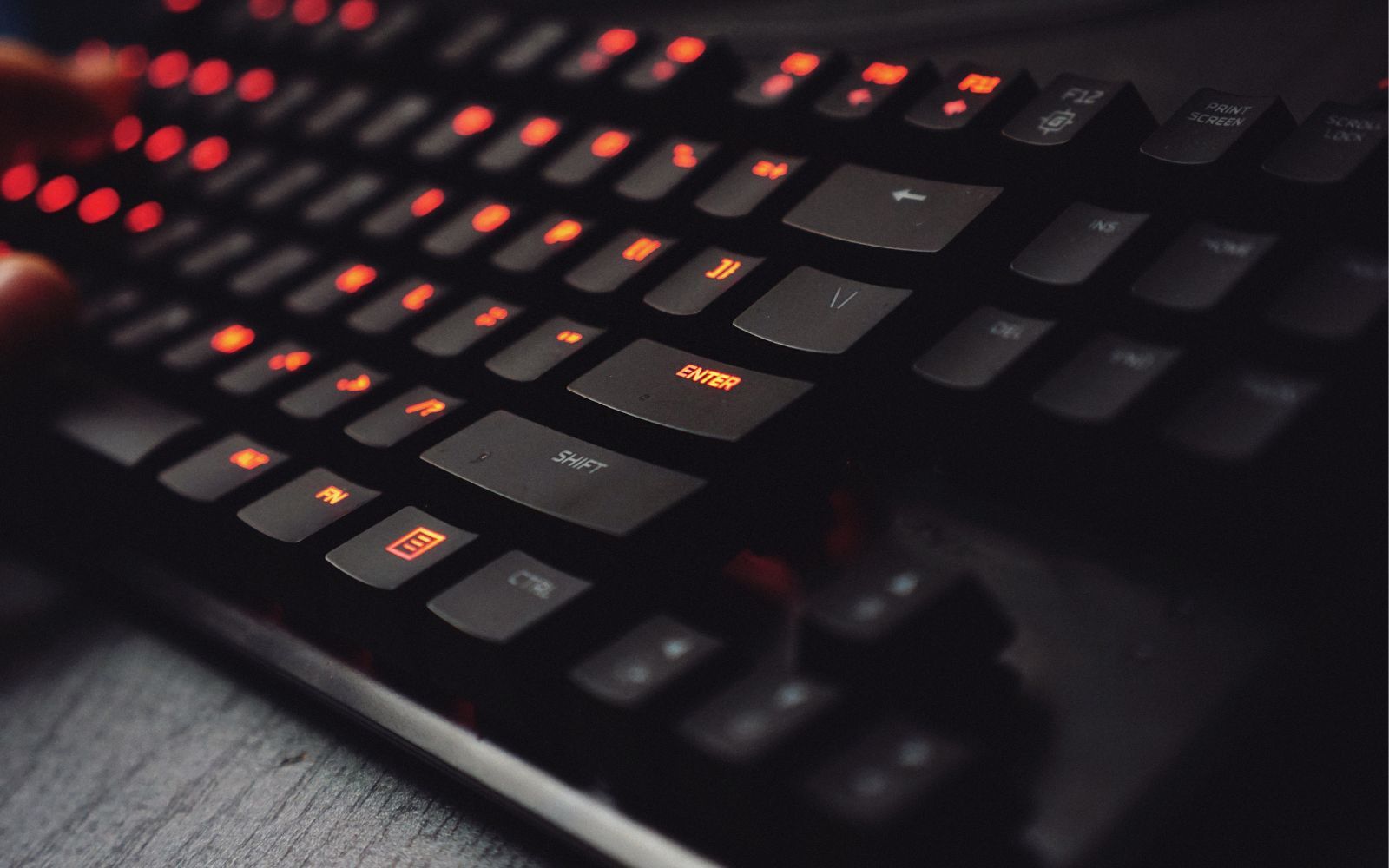 Ny huvudägare lägger fram omfattande plan för spelbolaget