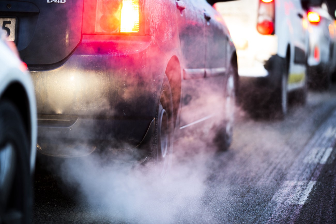 EU kan backa från bensinbilsförbud – nytt förslag väcker frågor om 2035-målet