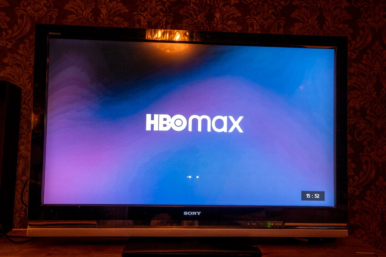 Warner Bros uppmanas välja Netflix – Paramount nobbas