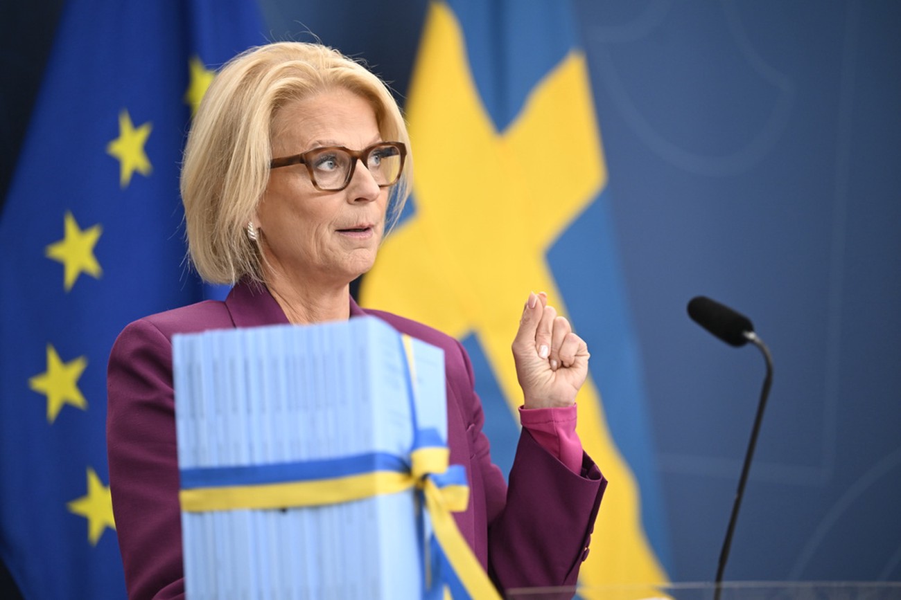 Regeringens hantering av statens finanser får underkänt