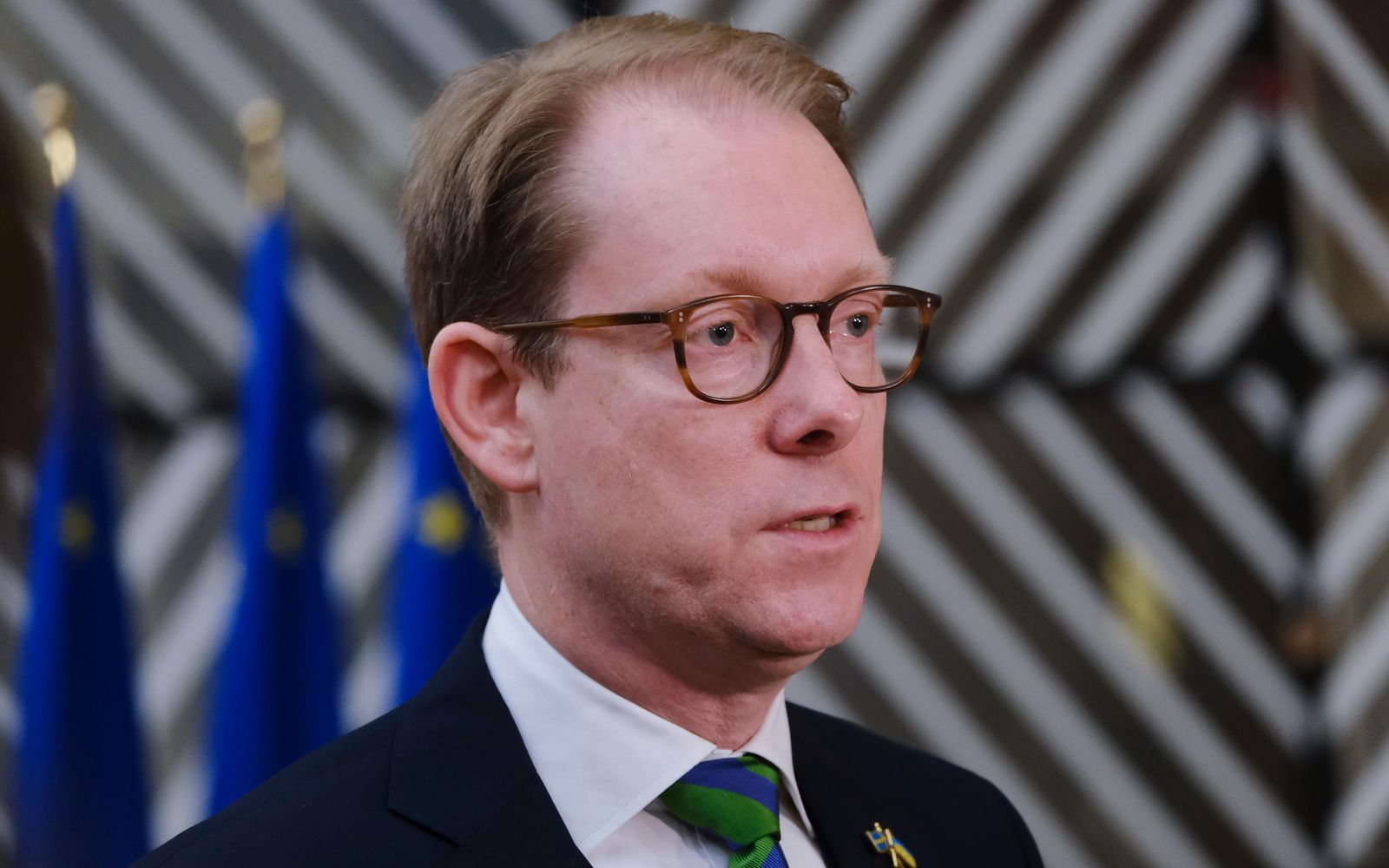 Förre utrikesministern rekryteras till försvarsbolag – ”arbetet är brådskande”