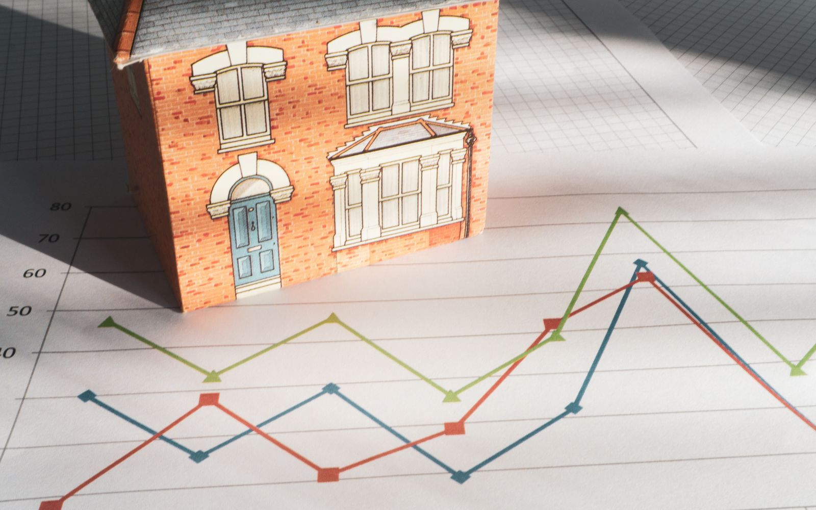 Så utvecklas bostadsmarknaden nästa år - "mycket talar för det"