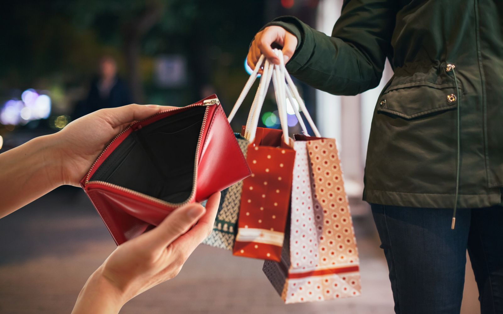 Så mycket lägger svenskarna på julklappar i år