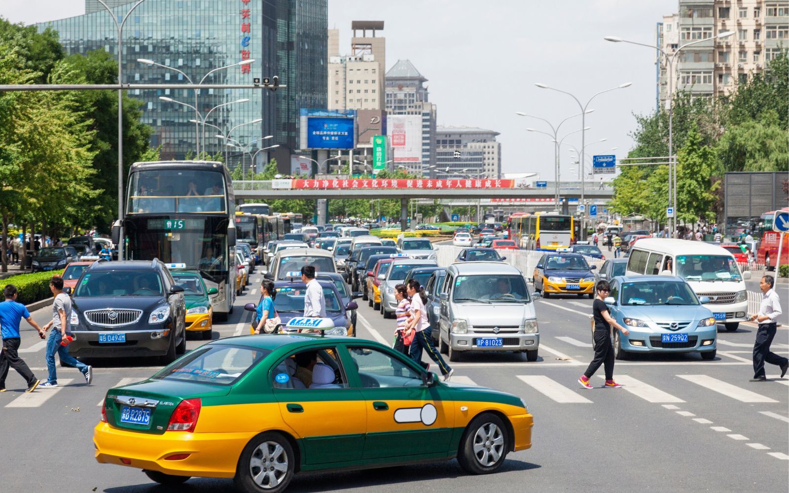 Konjunkturen för Kinas industri kvar under tillväxtgränsen