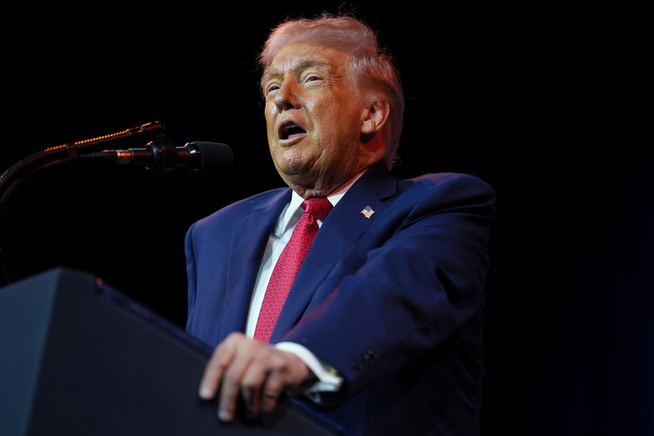 Trump hävdar: Venezuela tvingas skicka miljontals fat olja till USA