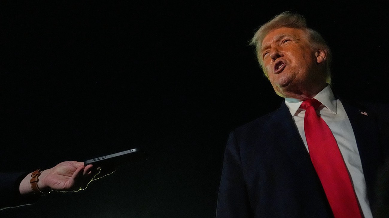 Trump vill straffa Frankrike – hotar med skyhög tull på champagne