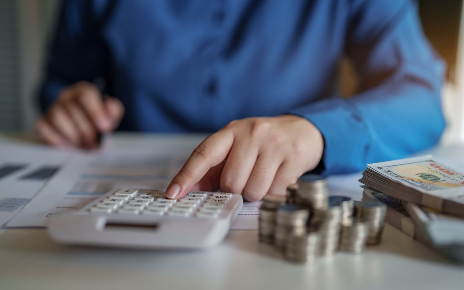 Så mycket månadssparar andra i din ålder – och så kan du öka ditt sparande