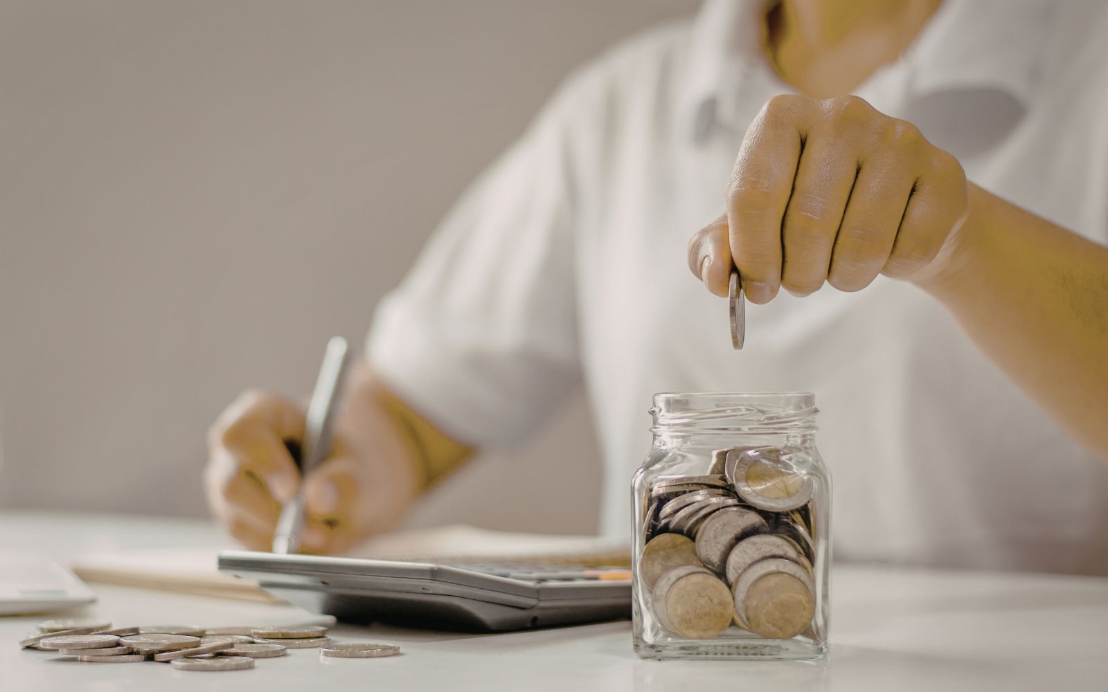 Sju nyårslöften som kan förbättra din ekonomi avsevärt 2026