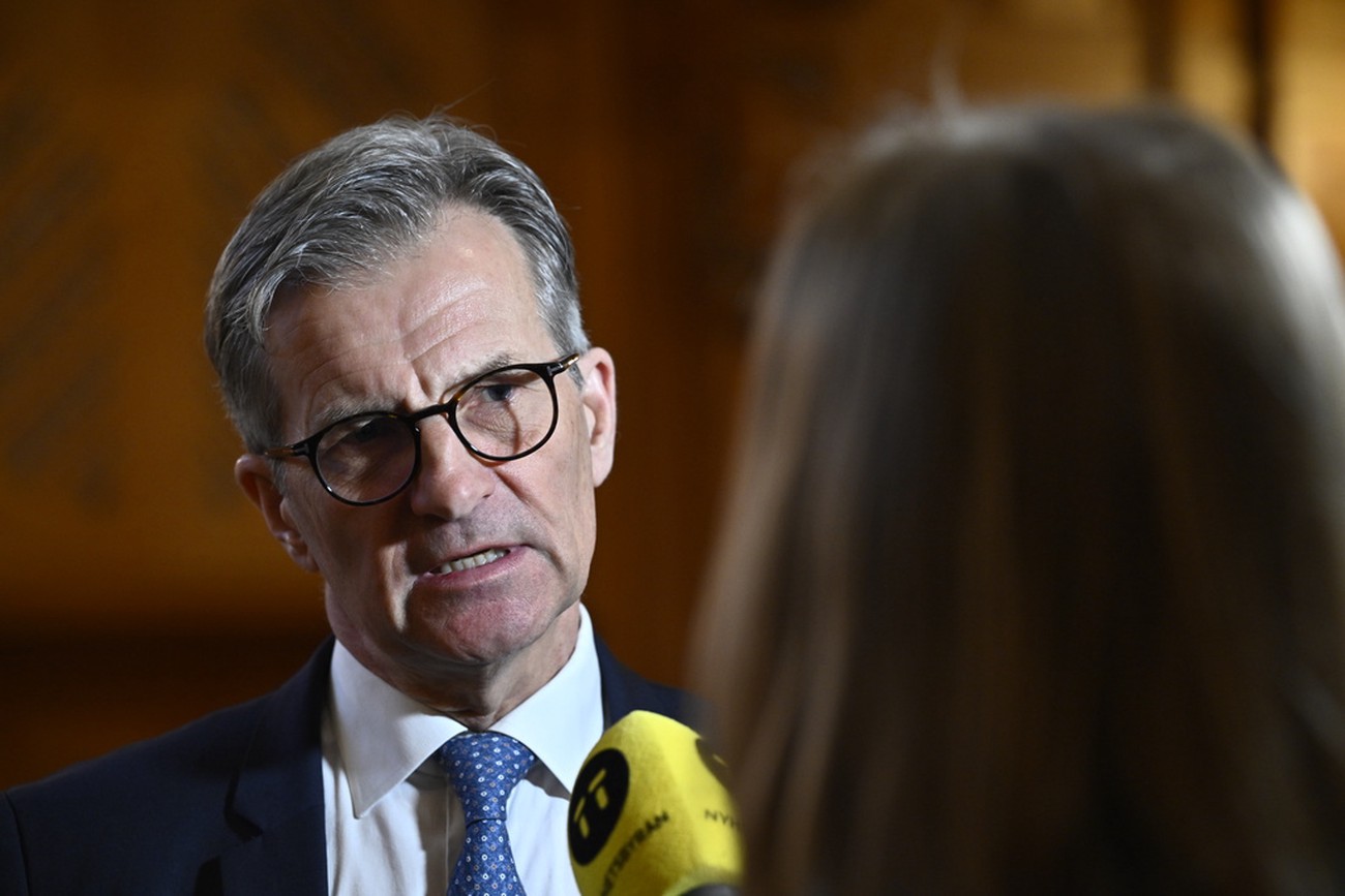 Riksbankschefen: Risk för inflation efter attackerna mot Iran