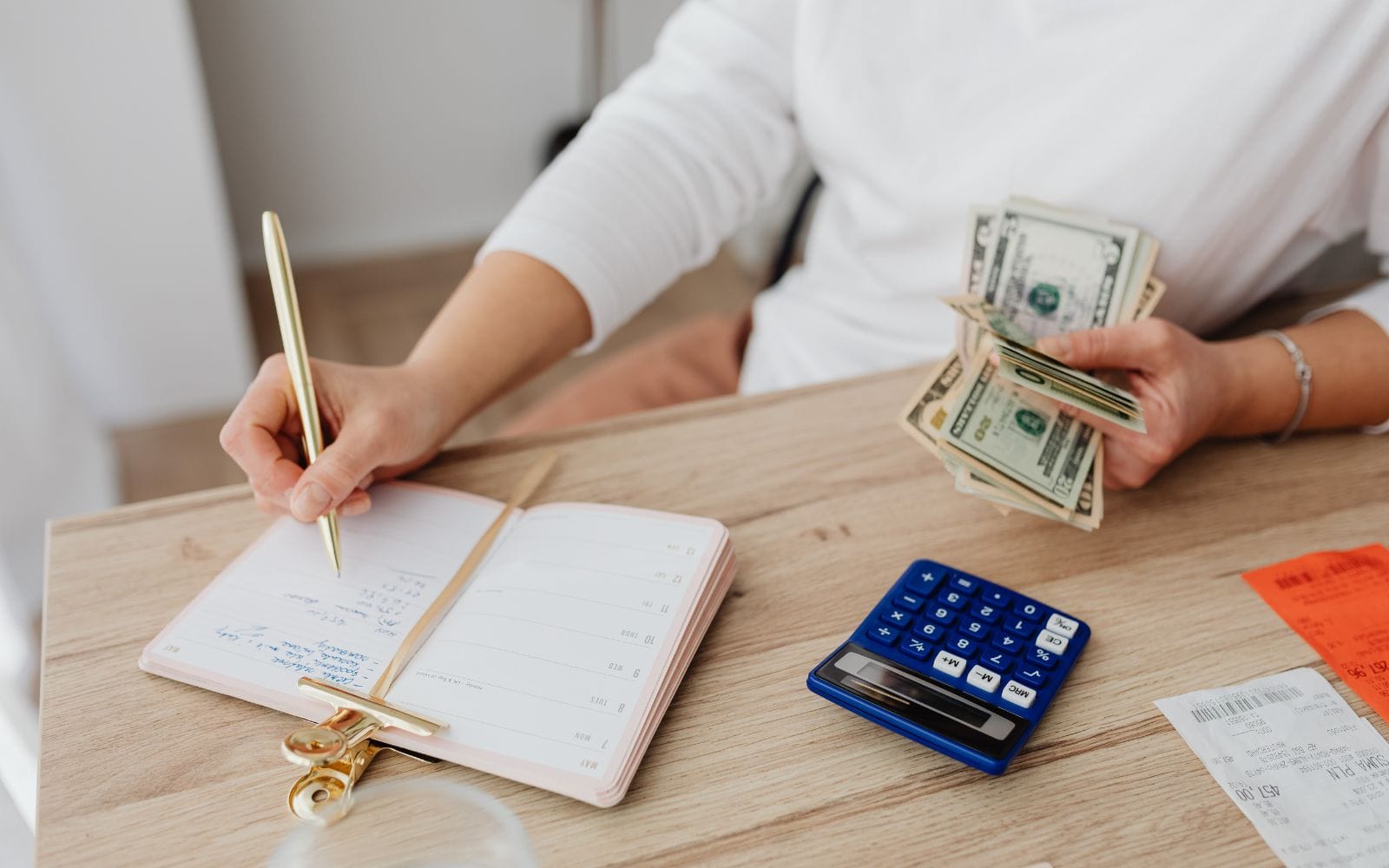 Tre nya reformer från 1 april – så mycket mer får du i plånboken