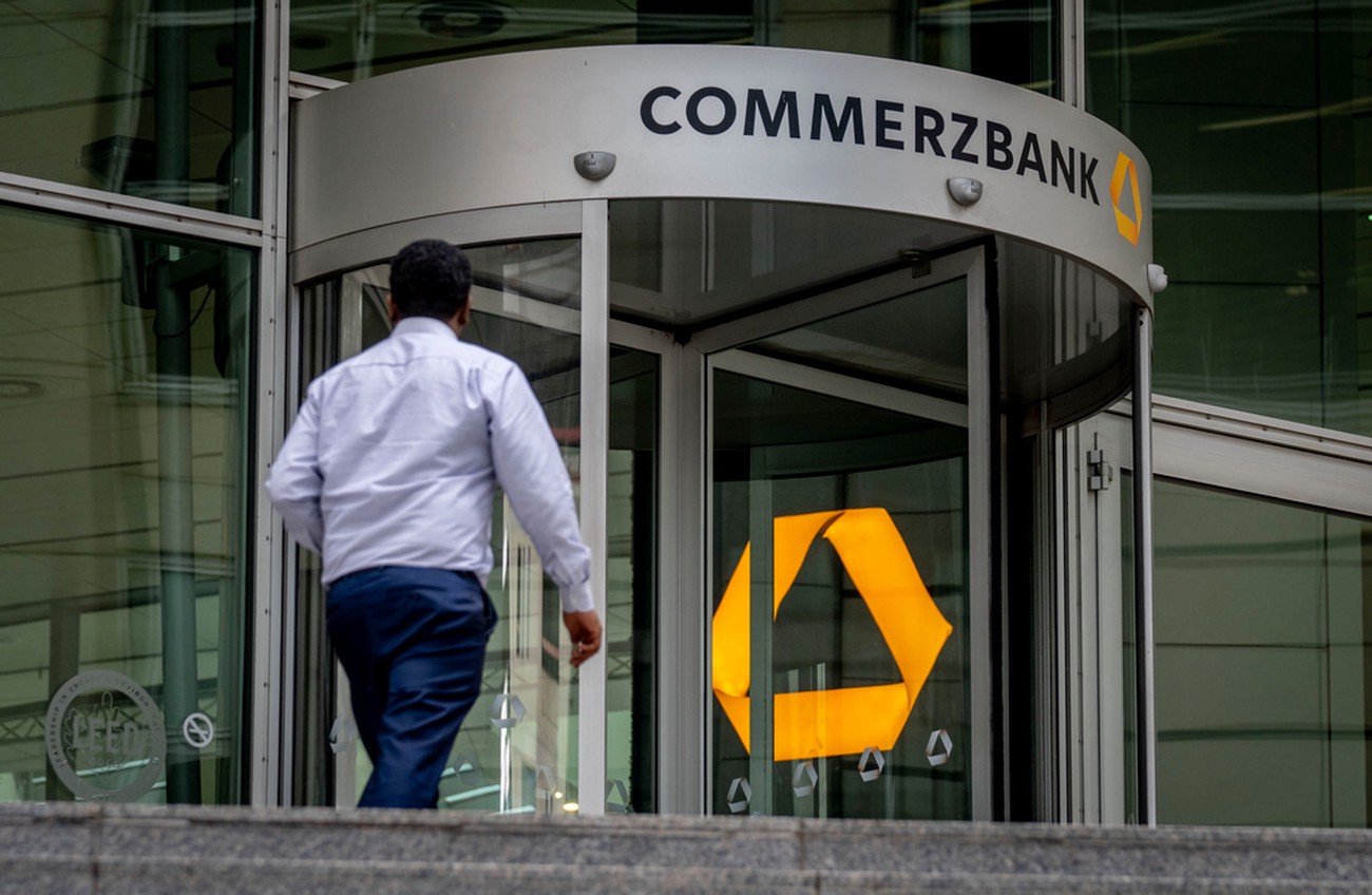 Commerzbank avvisar Unicredits jättebud – uppmanar investerare att säga nej