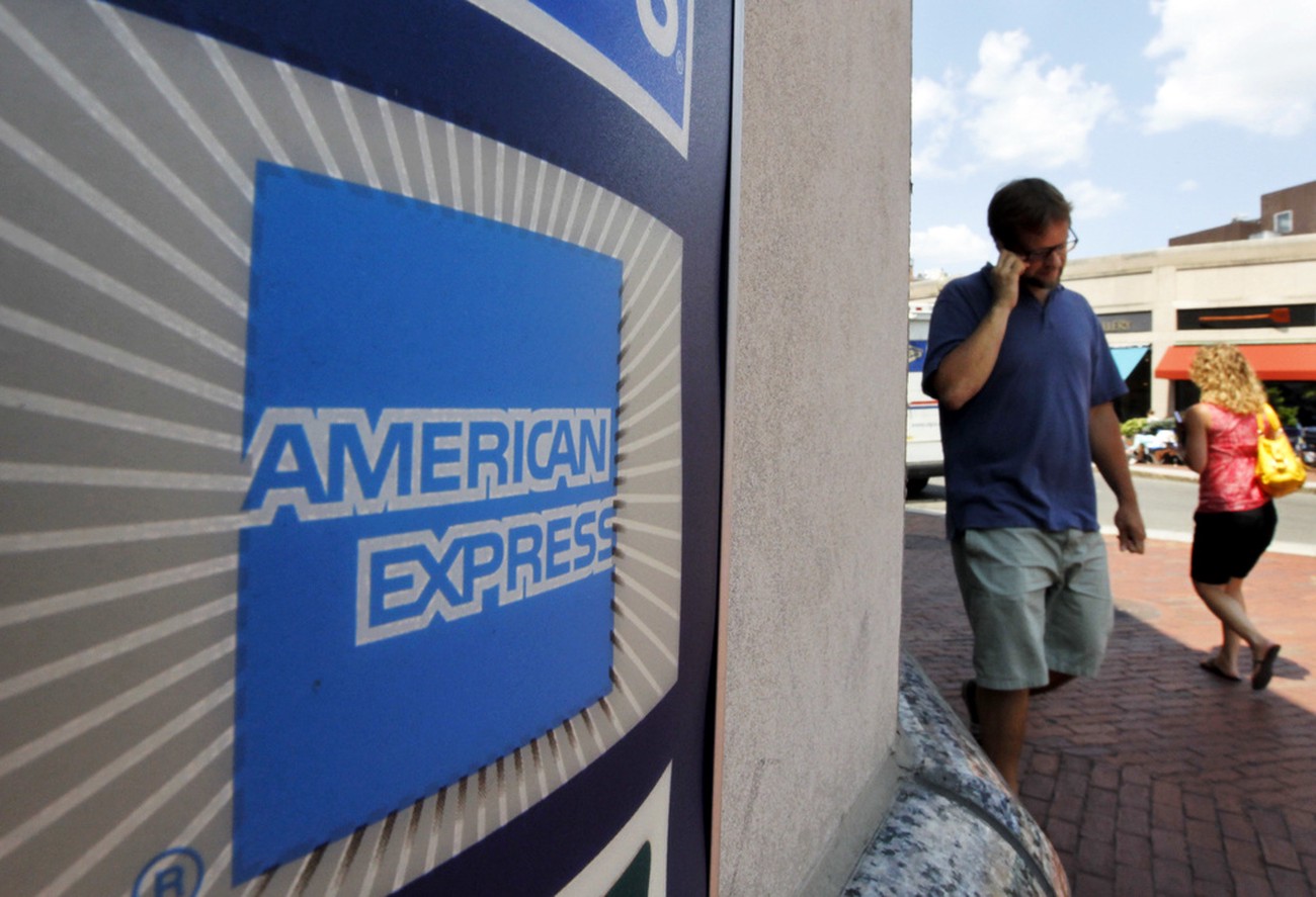 American Express aktie tappar efter oväntat svaga kvartalssiffror