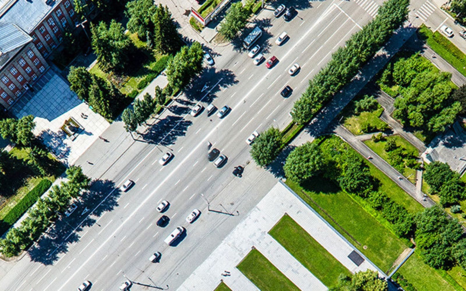 Dubbla köpråd för svenska satellitbolaget – och ny mångmiljonaffär