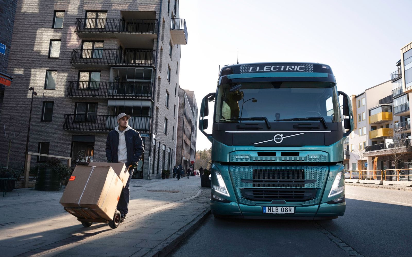 Storbanken dubbelsatsar på fordon – höjer Volvo rejält