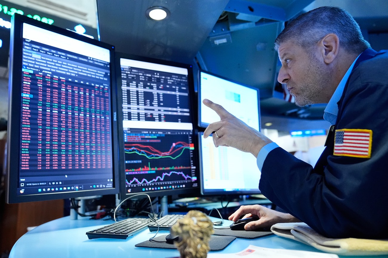 Nasdaq lyfter till nya höjder trots lugn handelsdag på Wall Street
