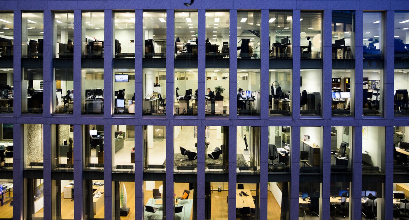 Tjänstesektorn växlar upp – ny PMI-siffra visar ökad aktivitet i september