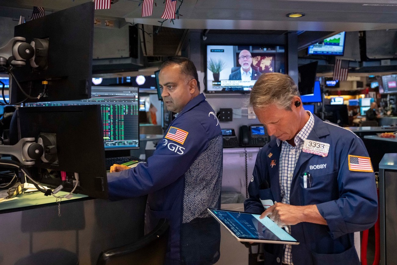 Nya smällar för Wall Street när oljepriset sätter press på marknaden