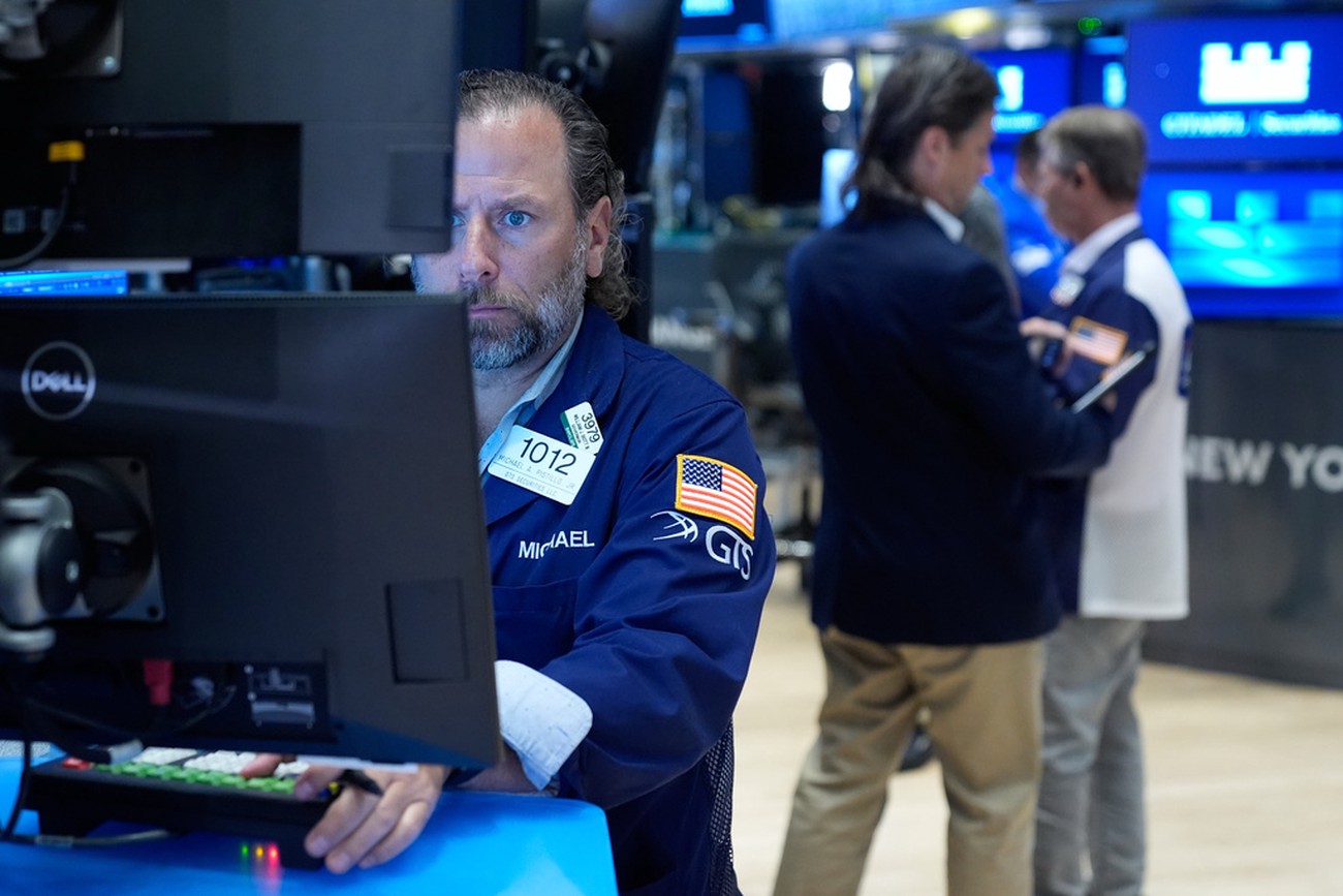 Wall Street ser ut att avsluta veckan på minus