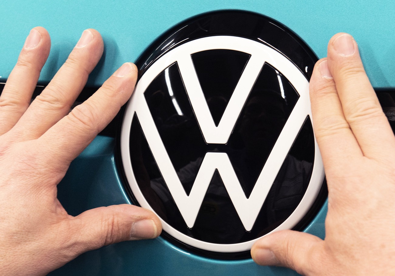 VW vill frysa lönerna för upp till 600 000 anställda till 2030